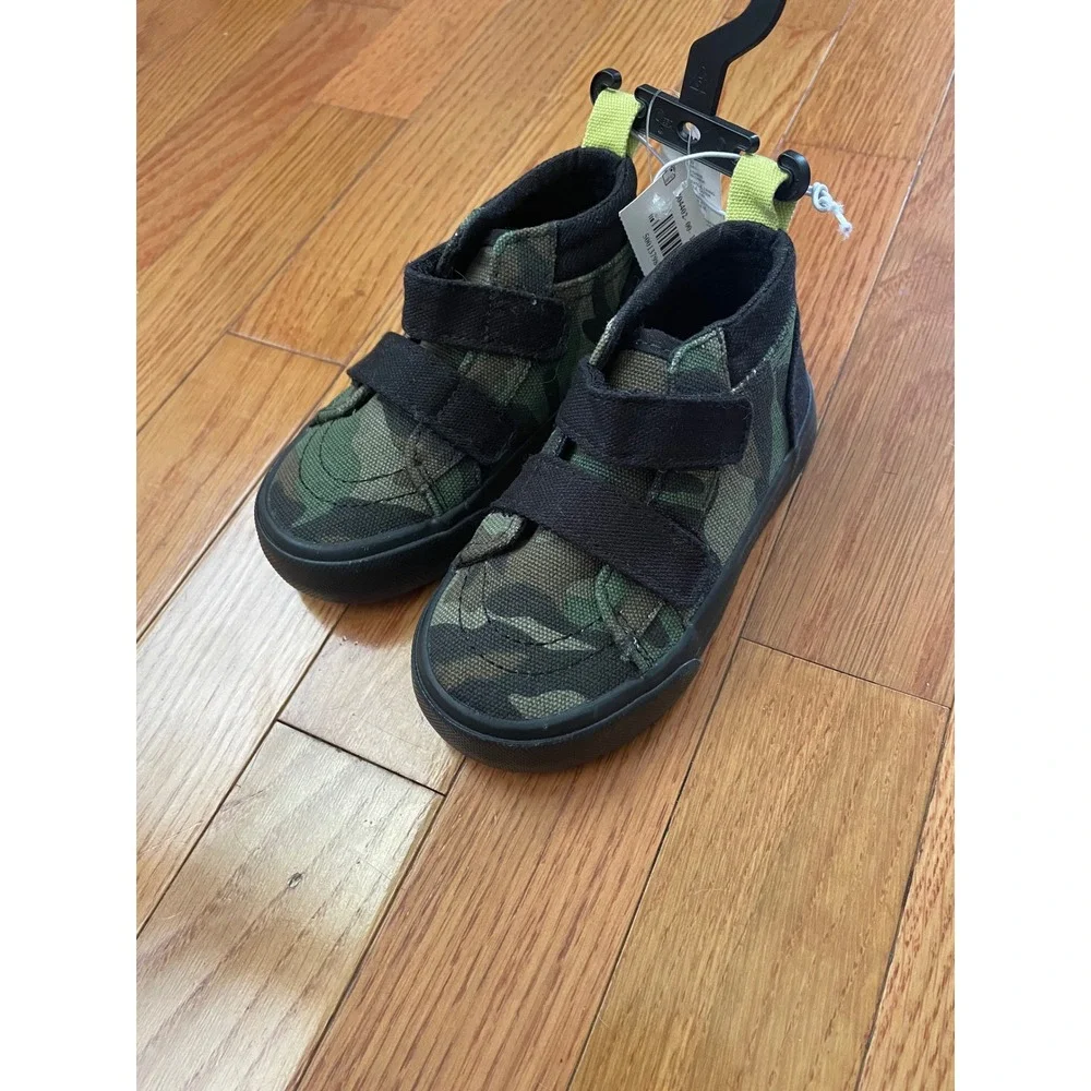 Old Navy Toddler Boys Camo Canvas High Top Skate Sneakers Green Black Size 6